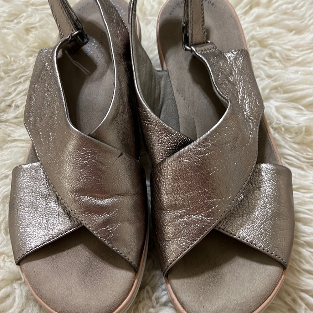 Clarks Women's Jillian Jewel Wedge Sandal 8.5